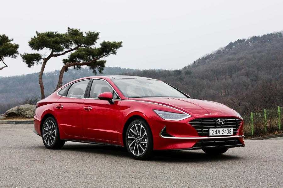  Hyundai Sonata 2019 года  (KR) (фото 29 из 42)